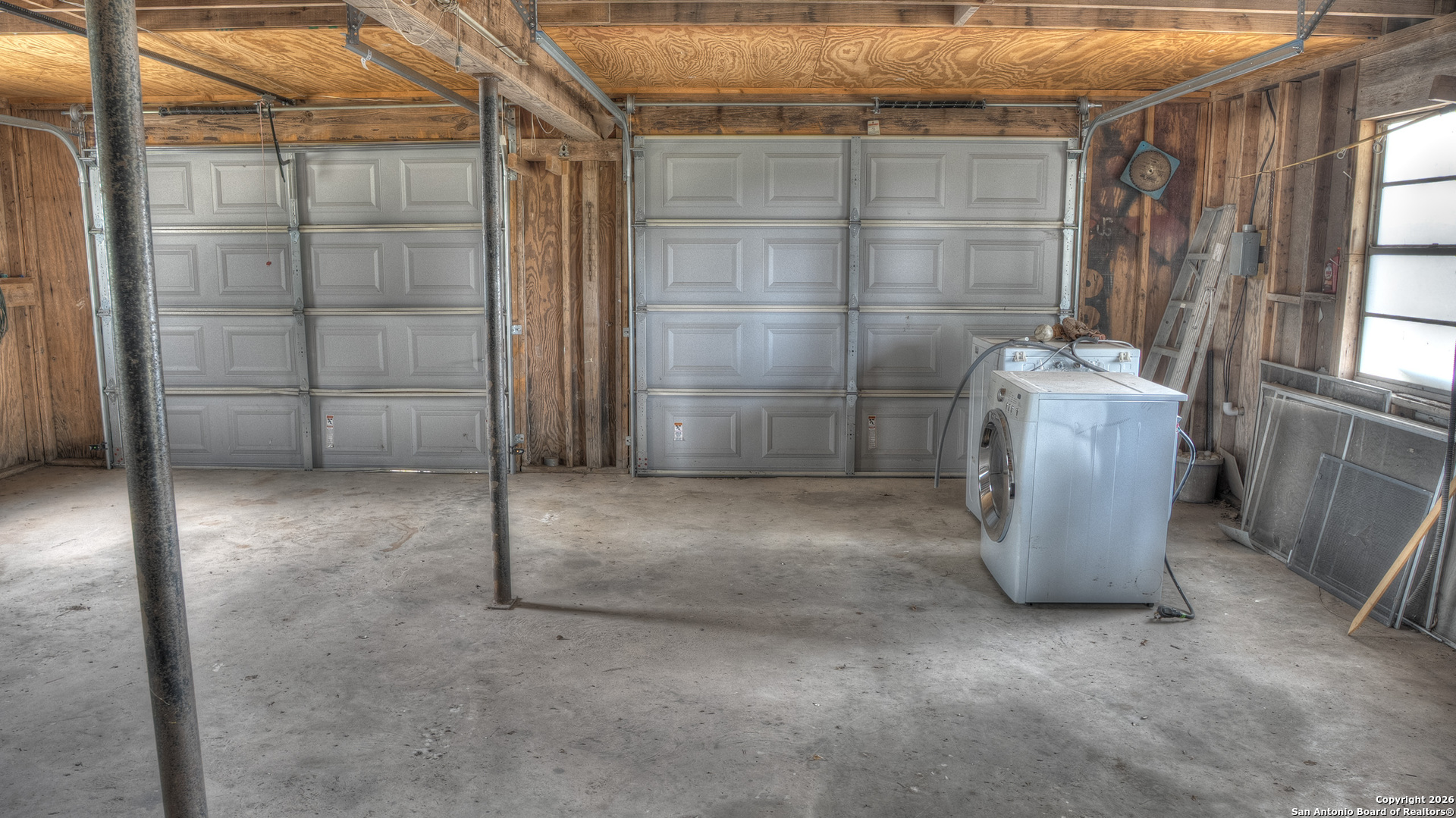 main property photo 24