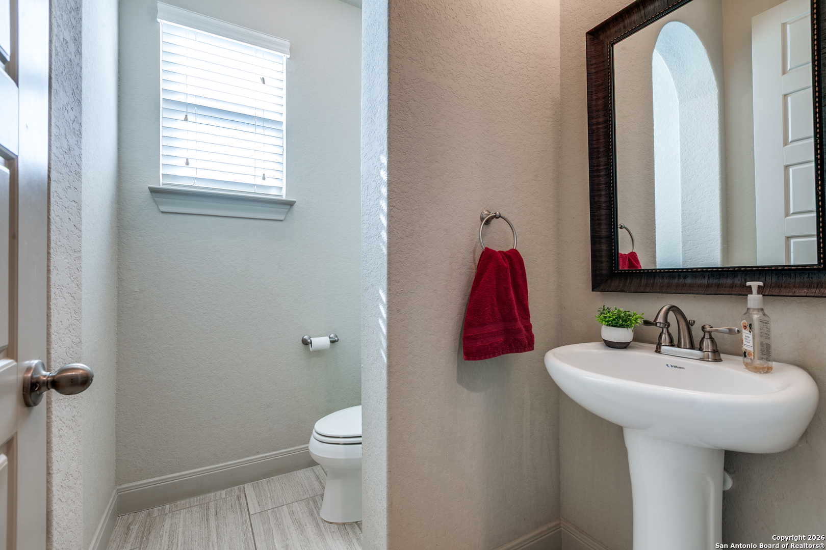 main property photo 19