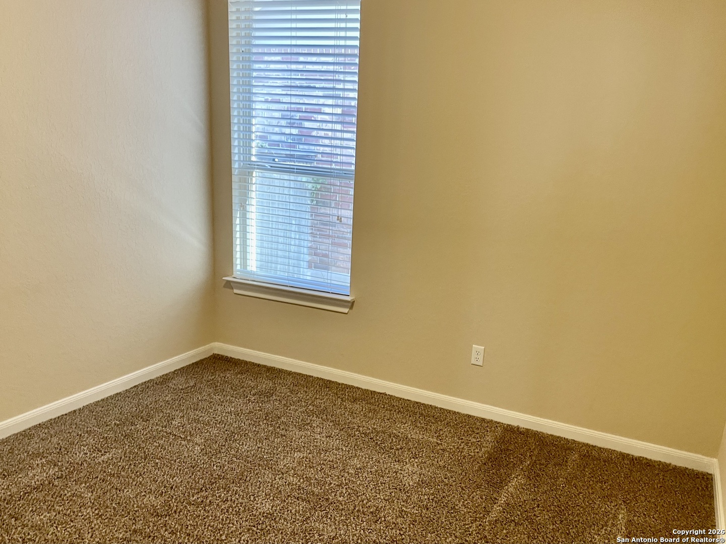 property viewer photo 17