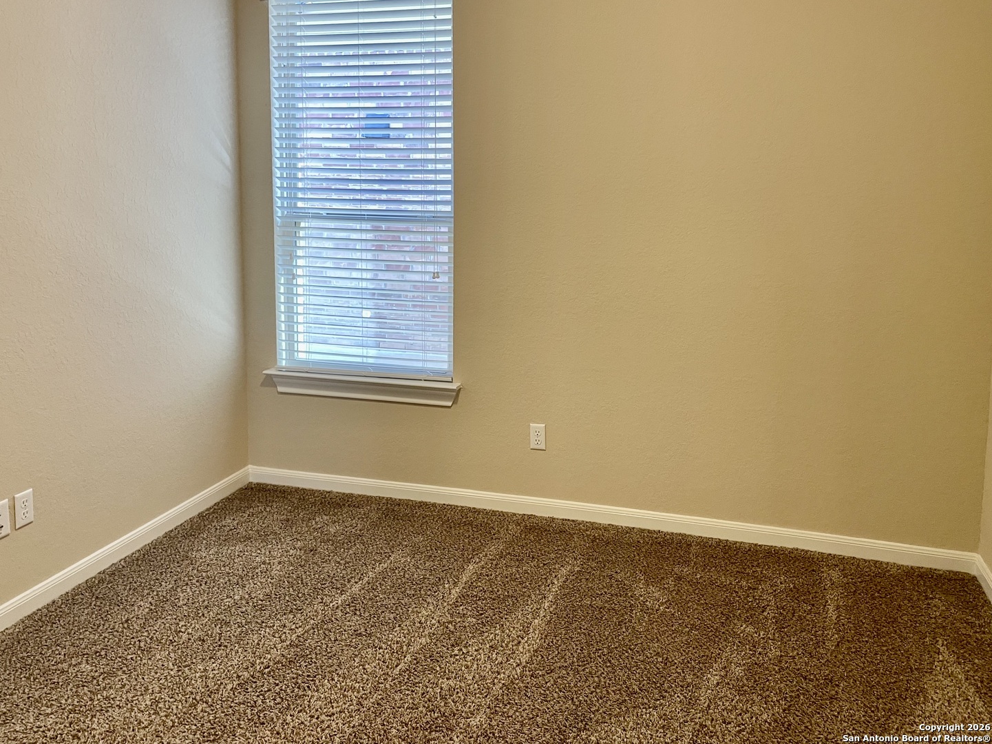 property viewer photo 20