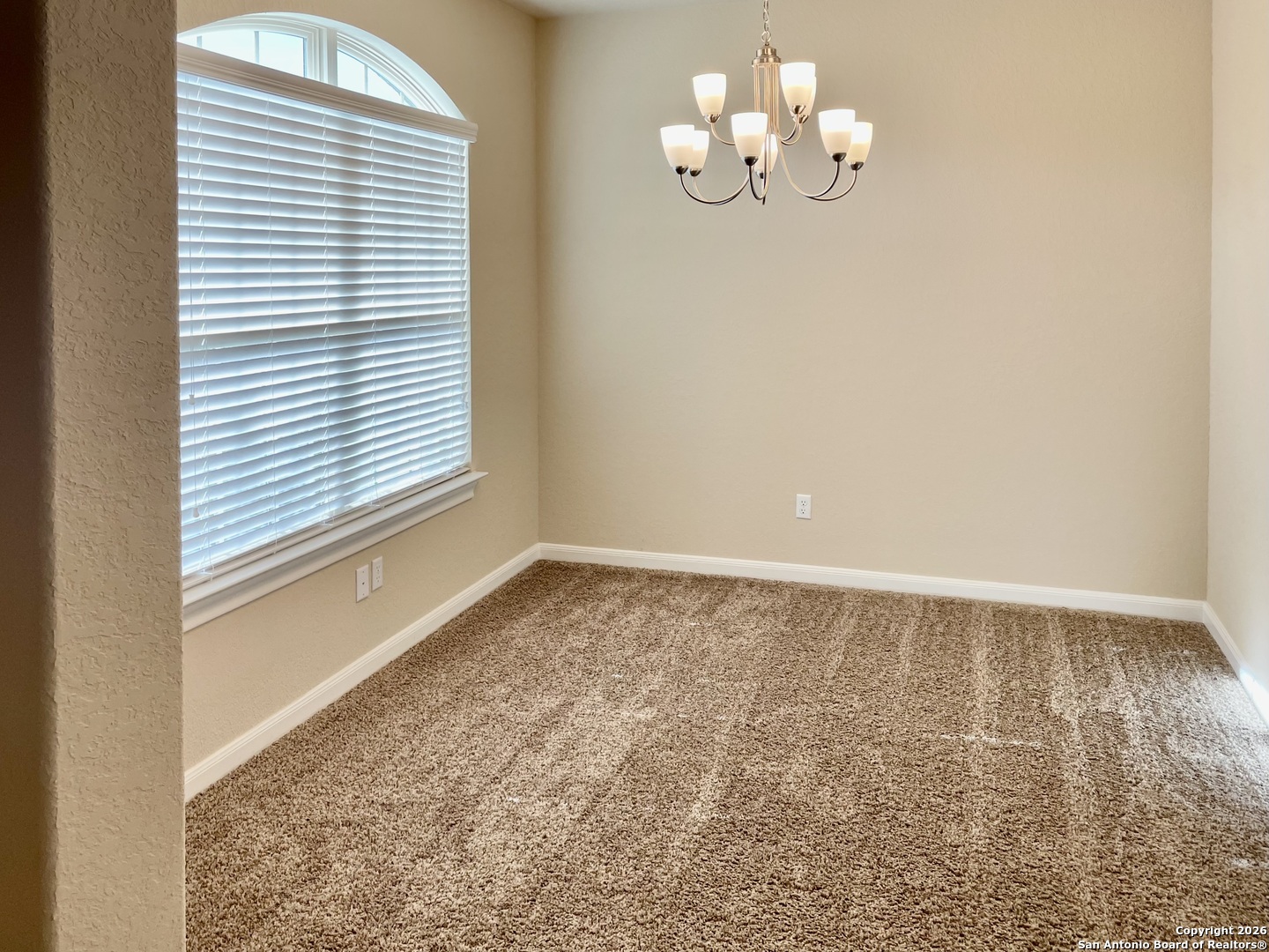 property viewer photo 3