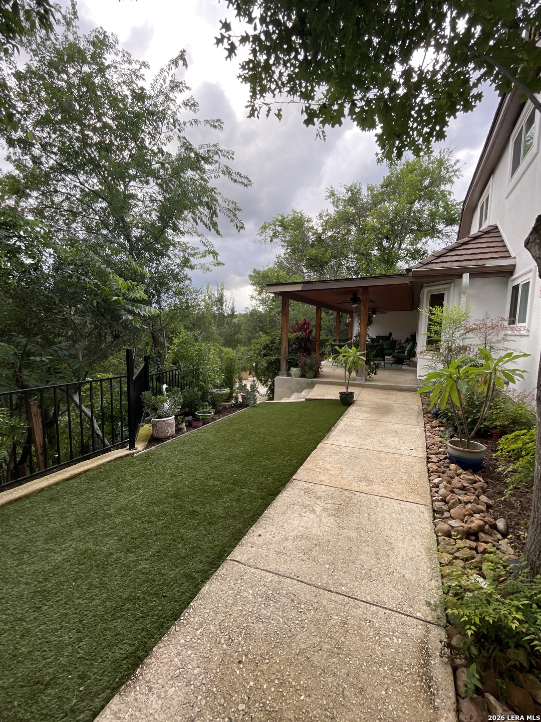 main property photo 24