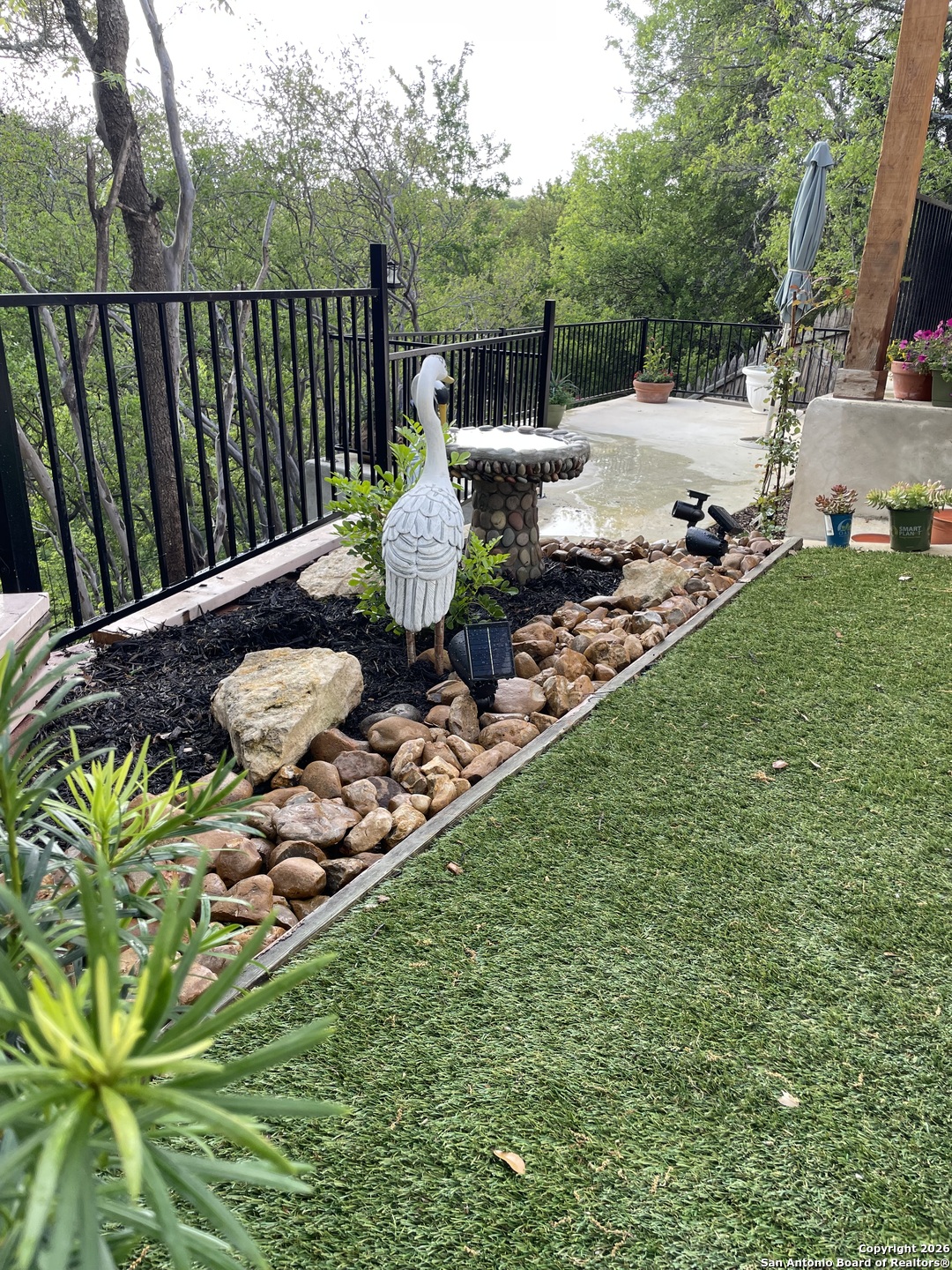 main property photo 30