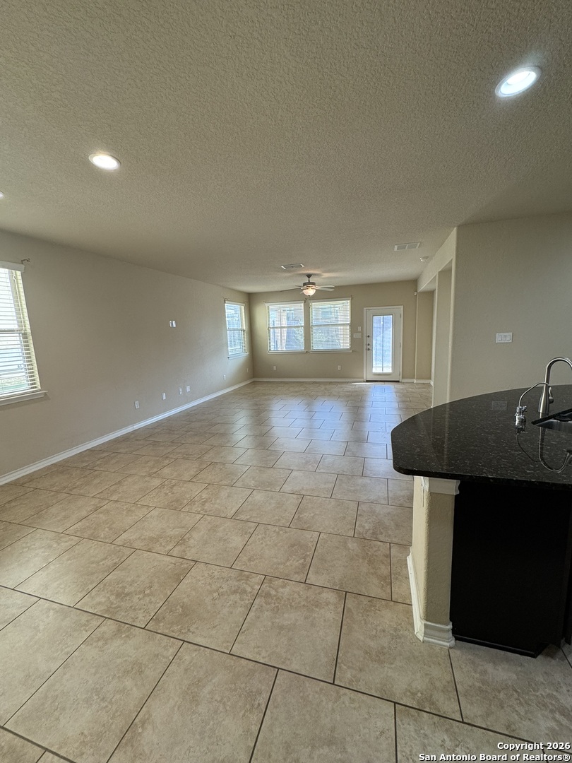 property viewer photo 11