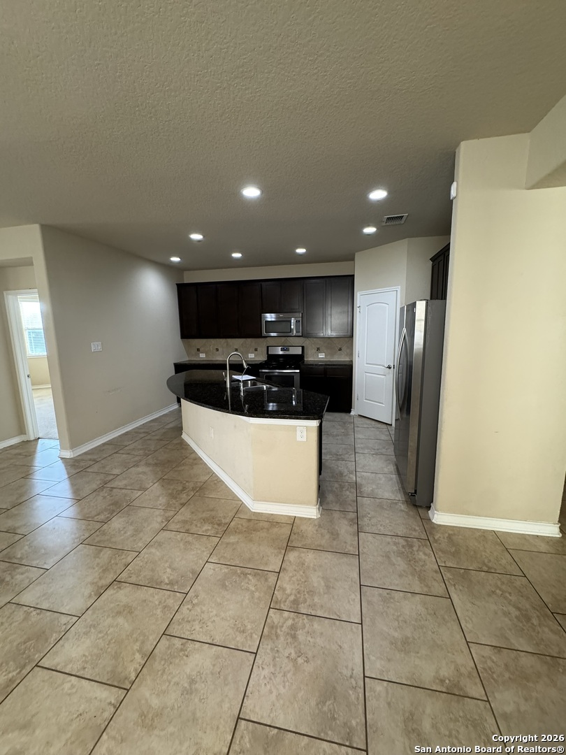 property viewer photo 12