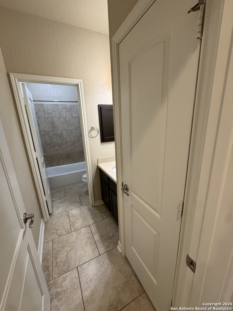 property viewer photo 18