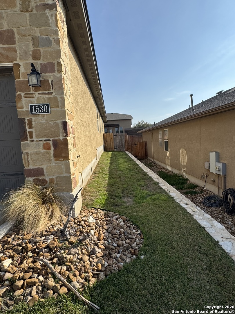 property viewer photo 2