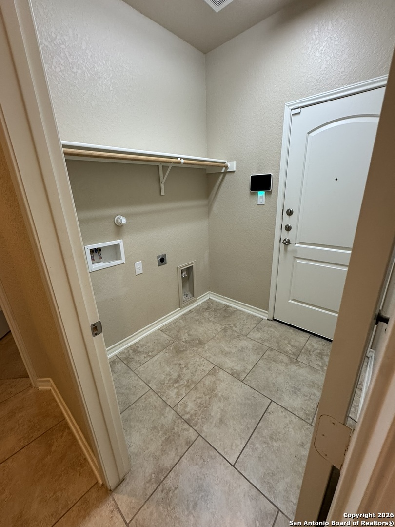 property viewer photo 24