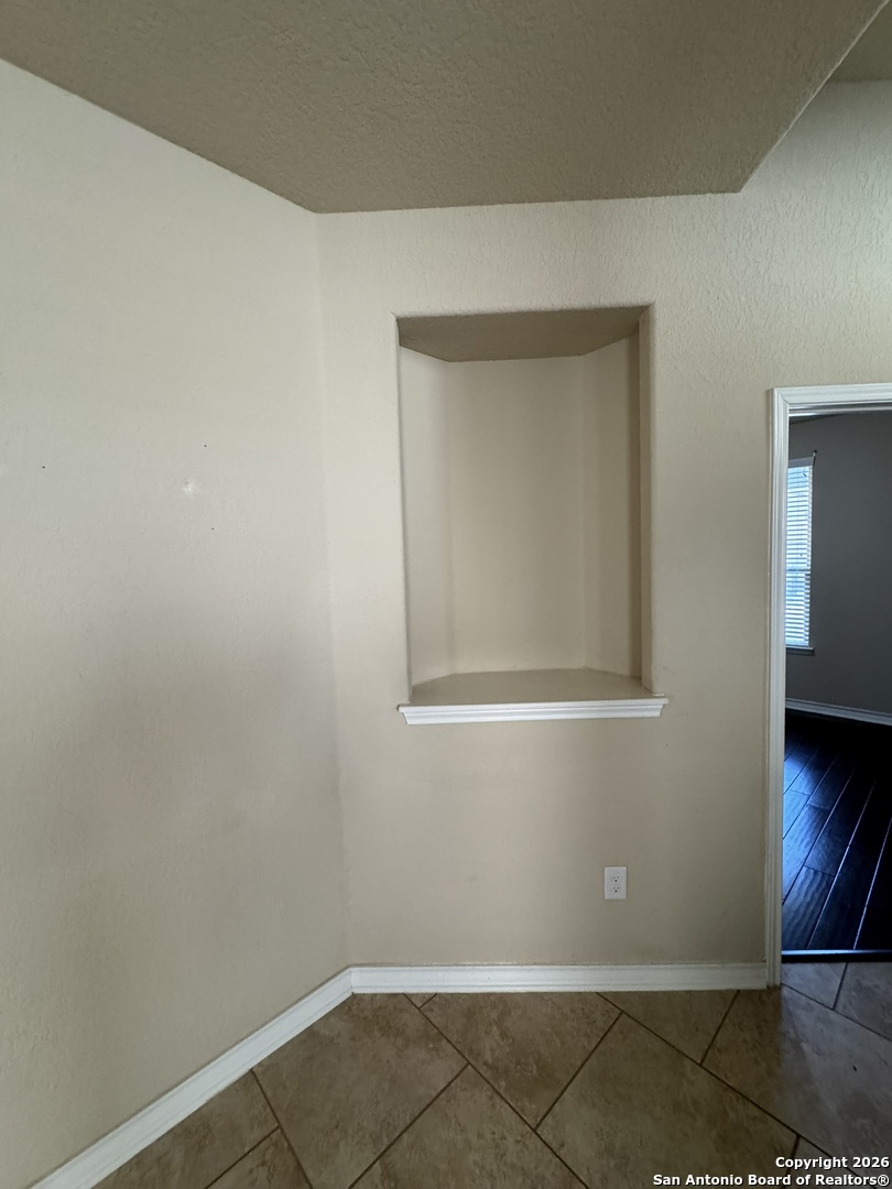 property viewer photo 6