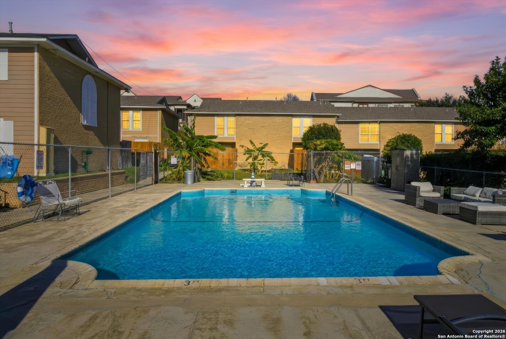 property viewer photo 19