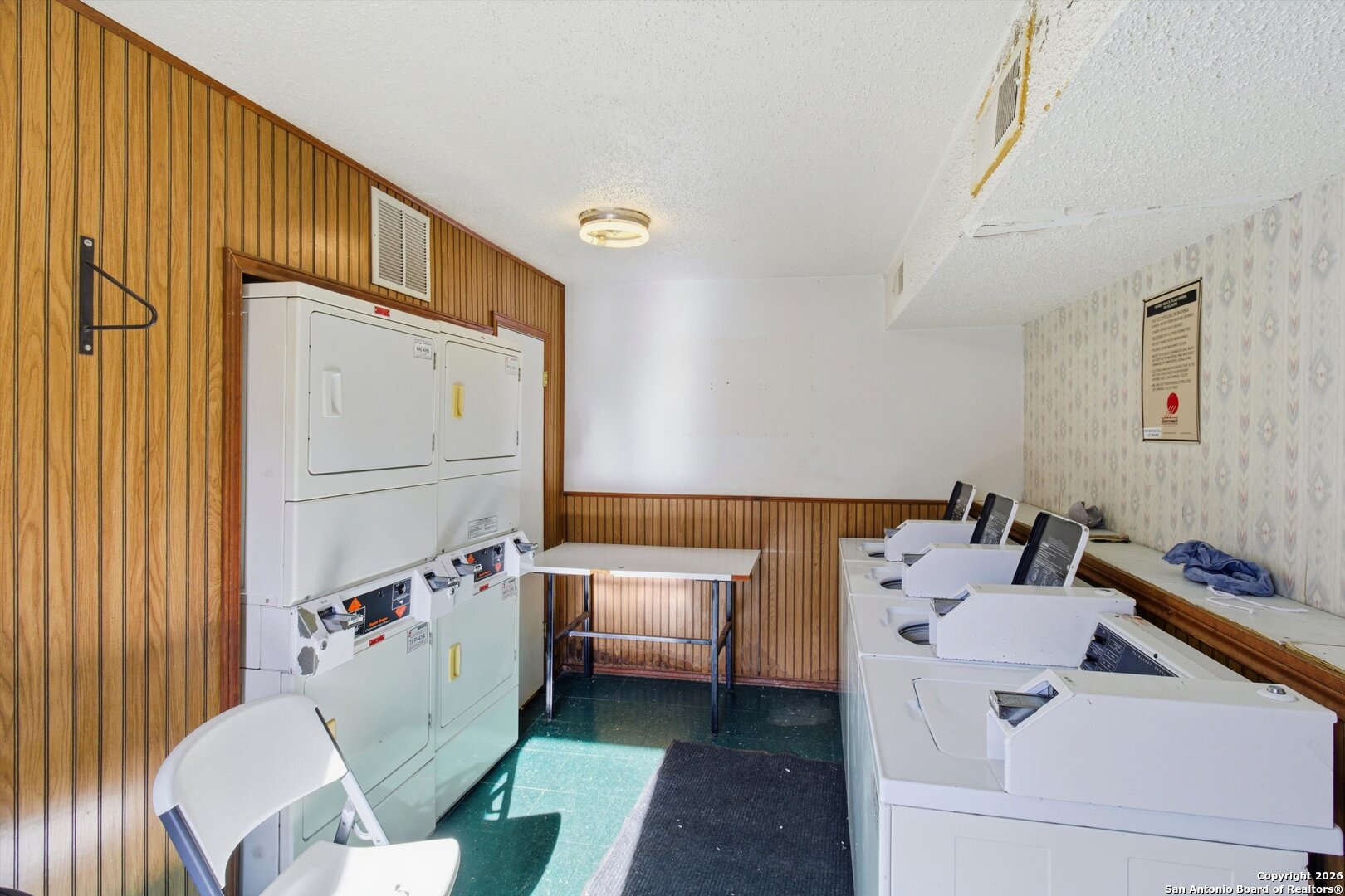 property viewer photo 21
