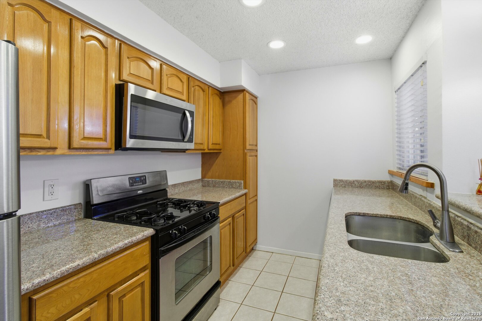 property viewer photo 6