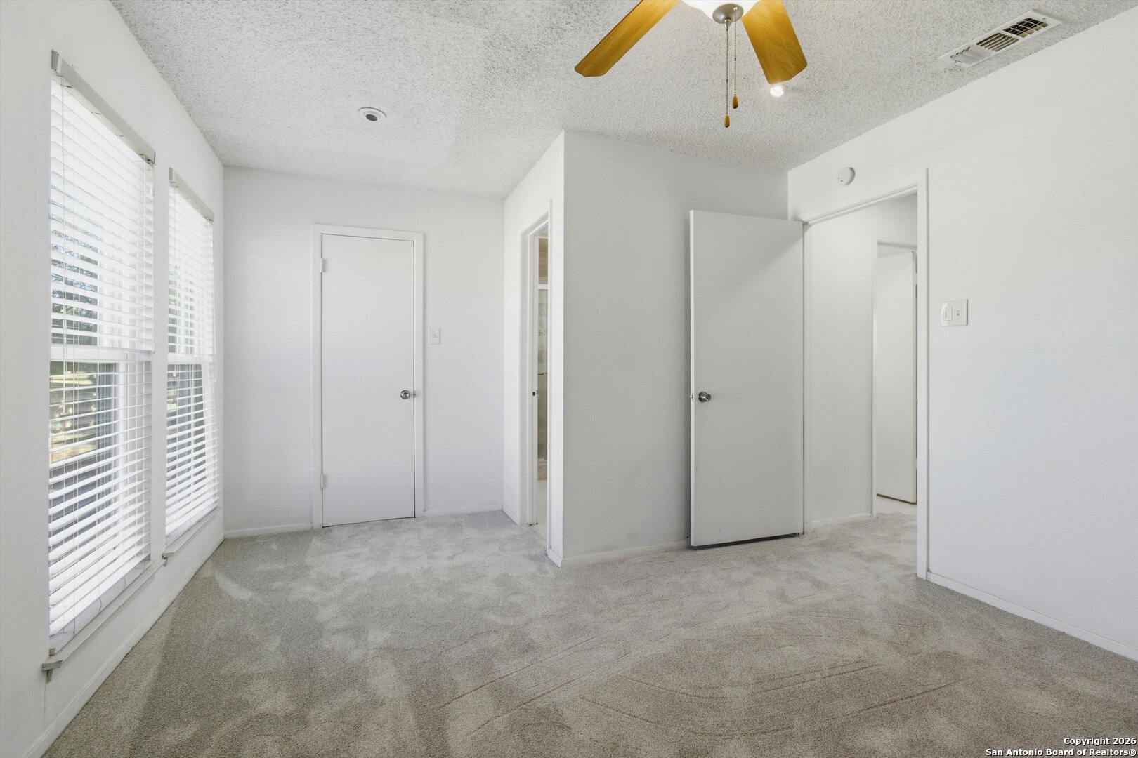 property viewer photo 9
