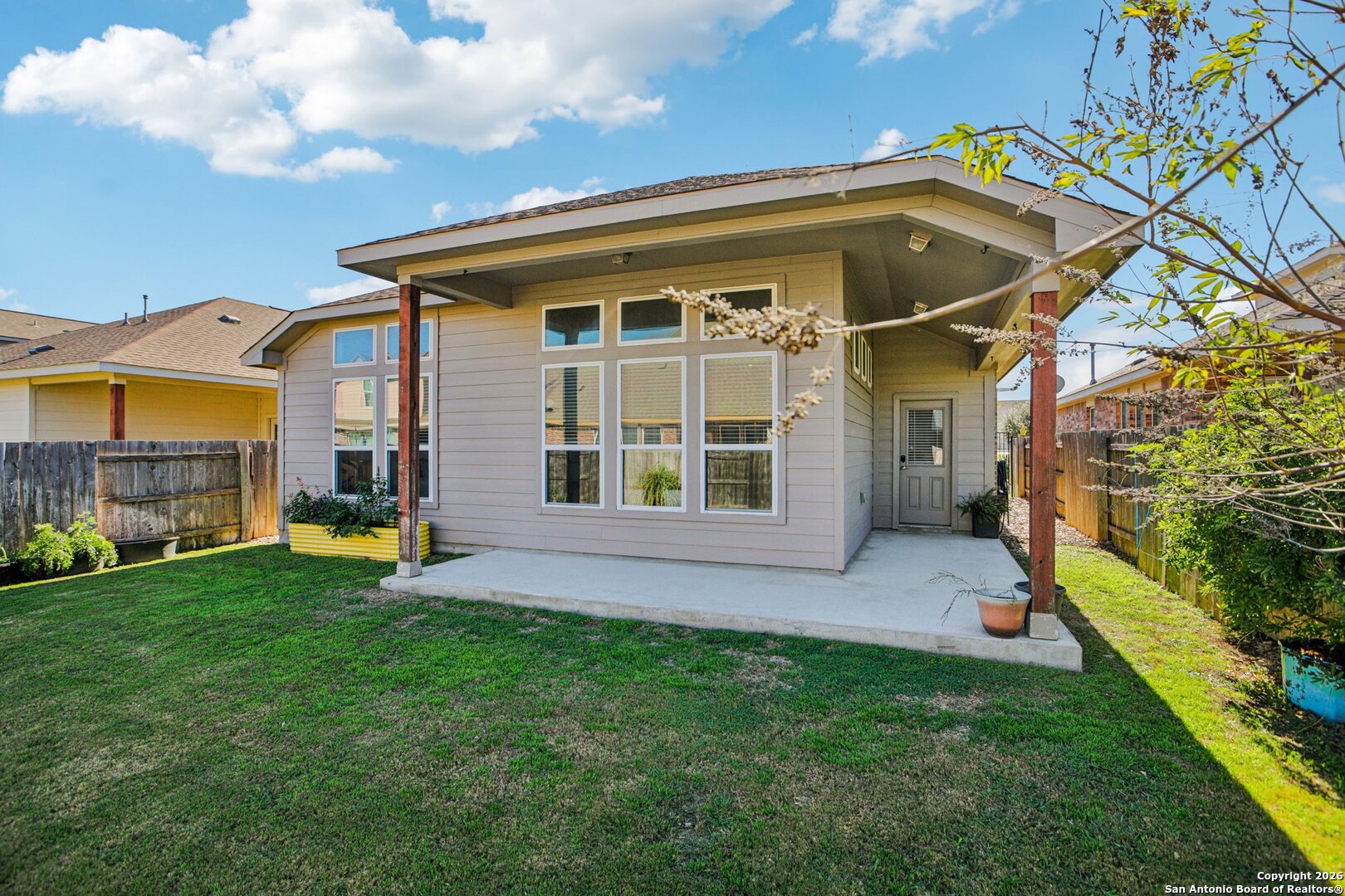 main property photo 36