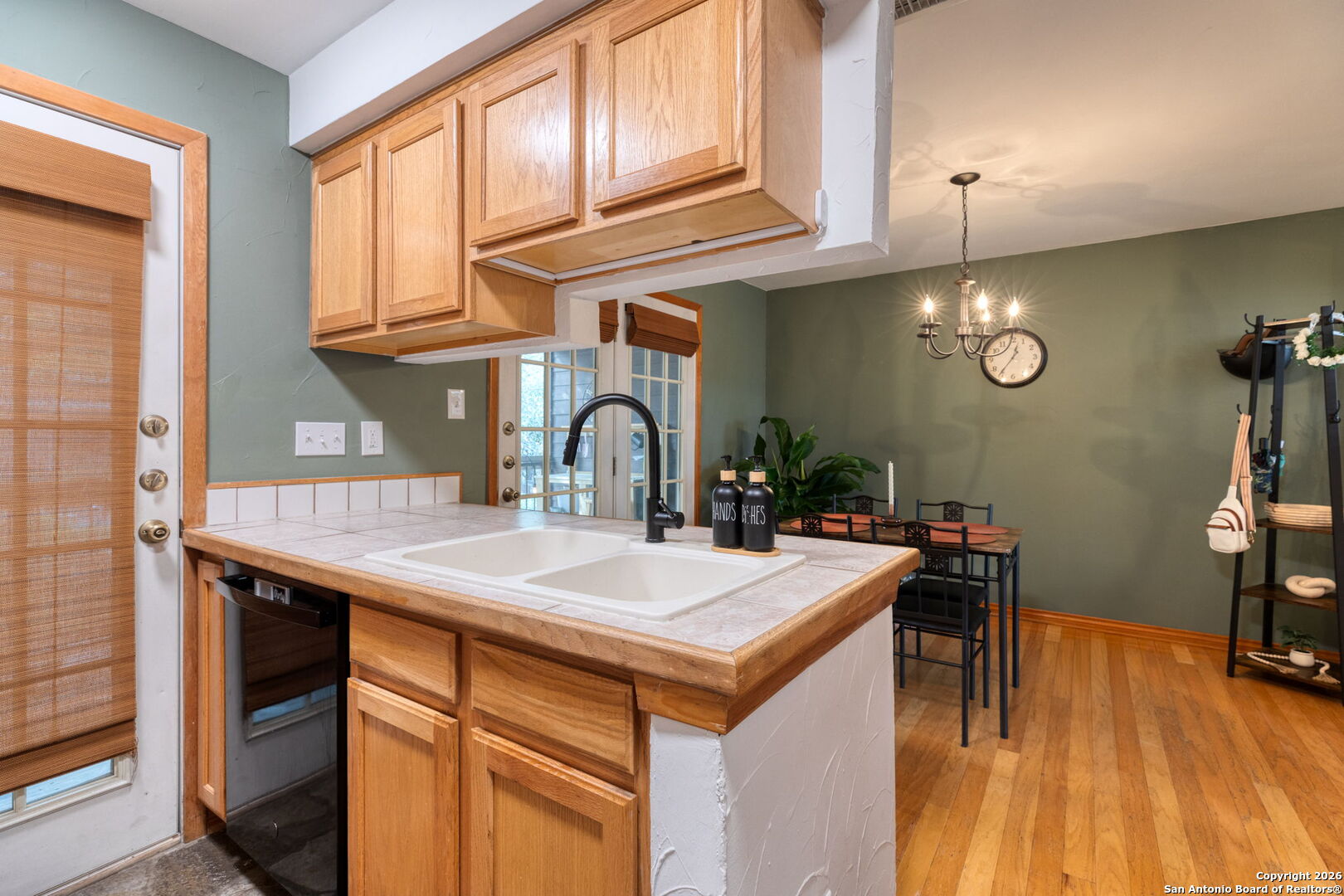 property viewer photo 5