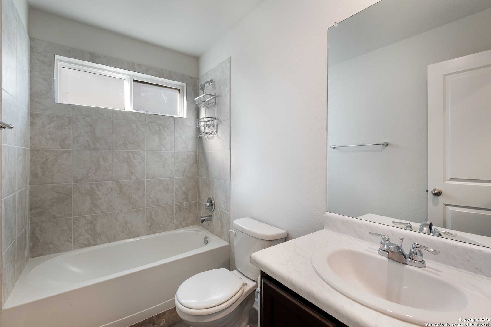 property viewer photo 12