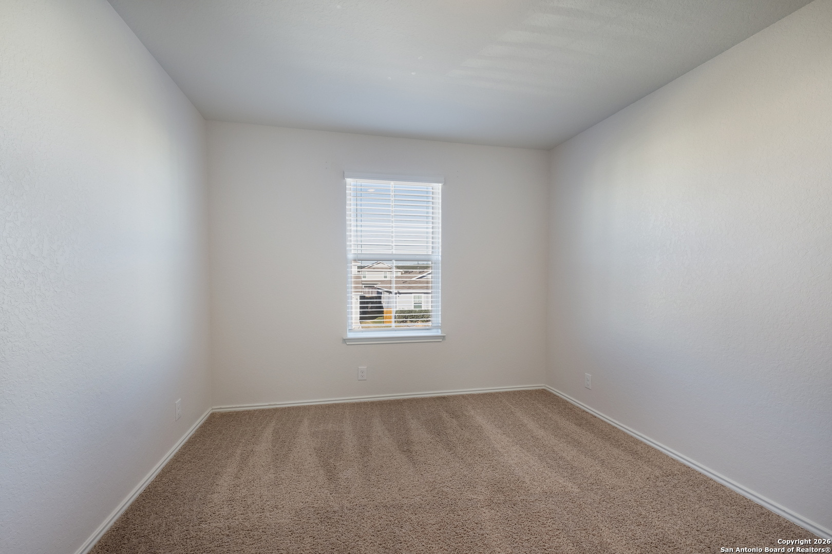 property viewer photo 14