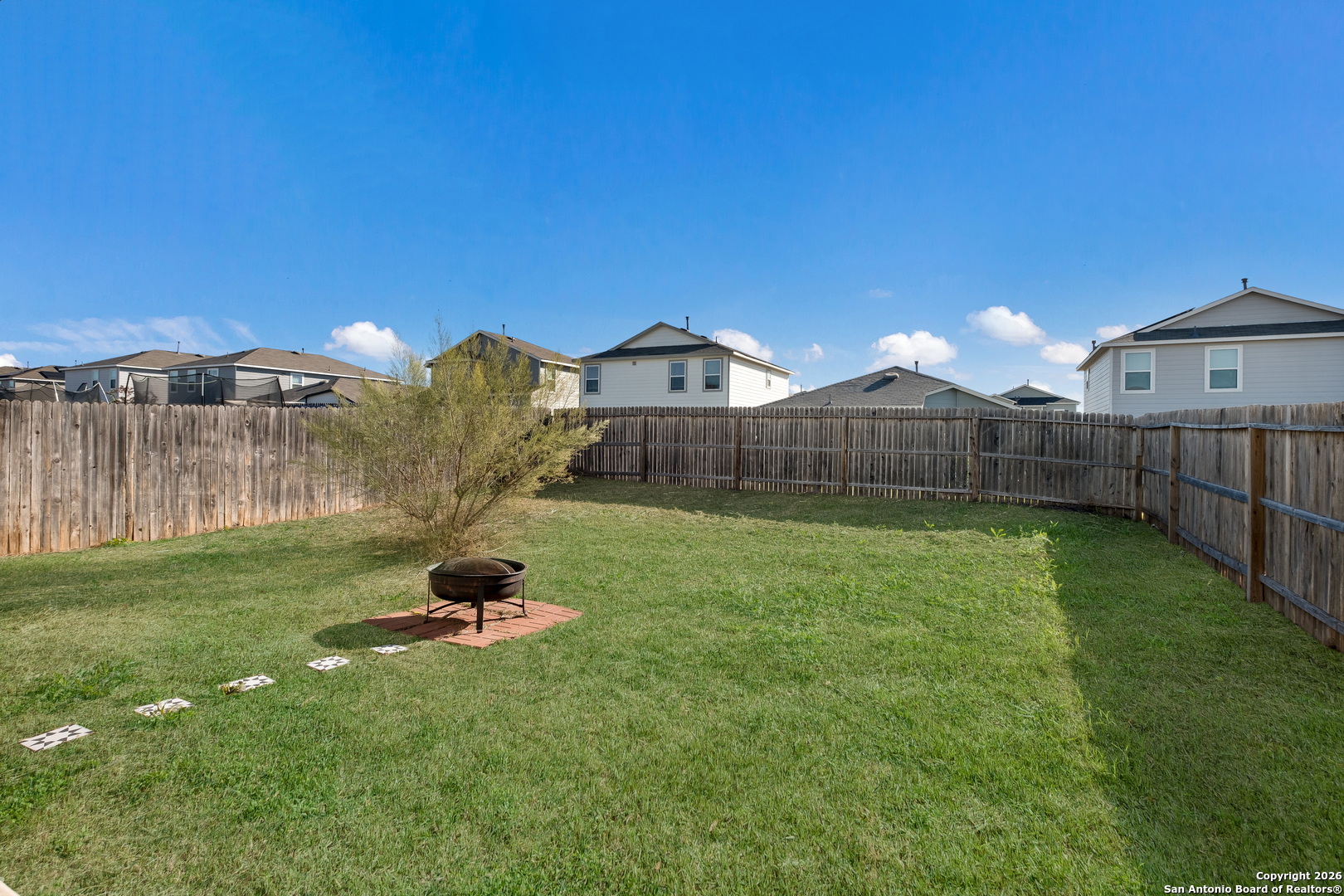 property viewer photo 18