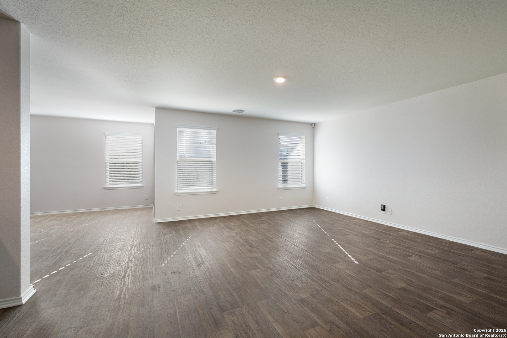 property viewer photo 2