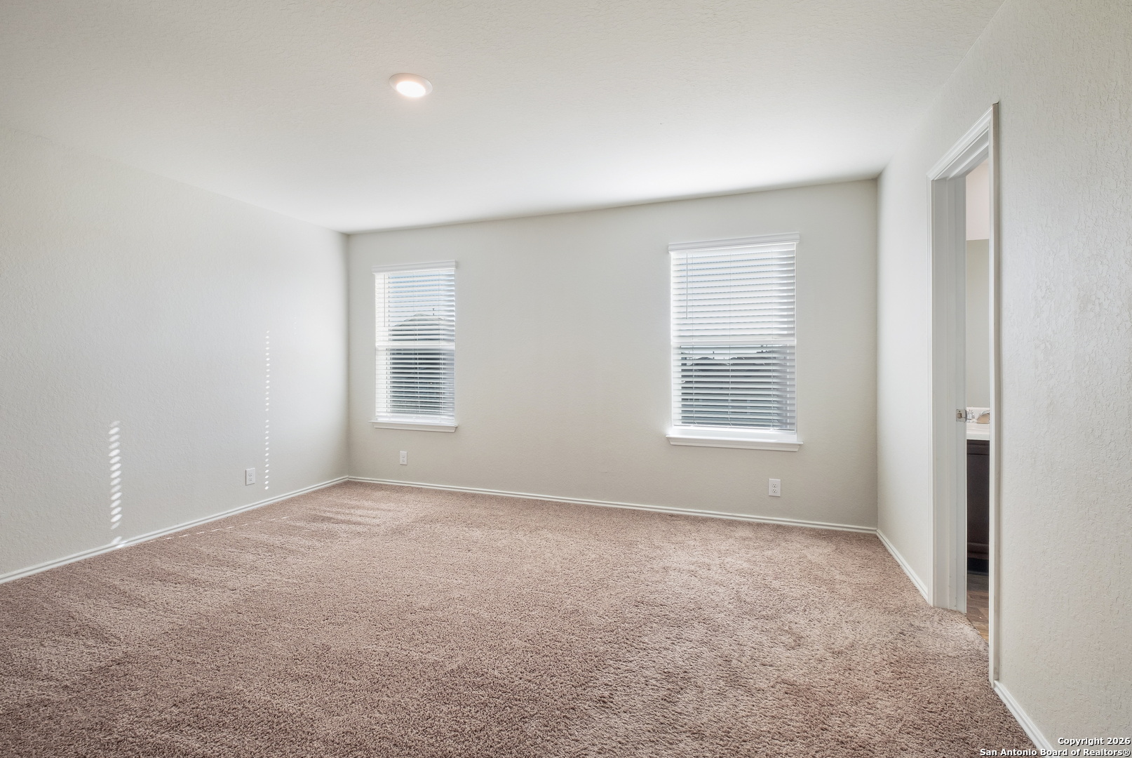 property viewer photo 9