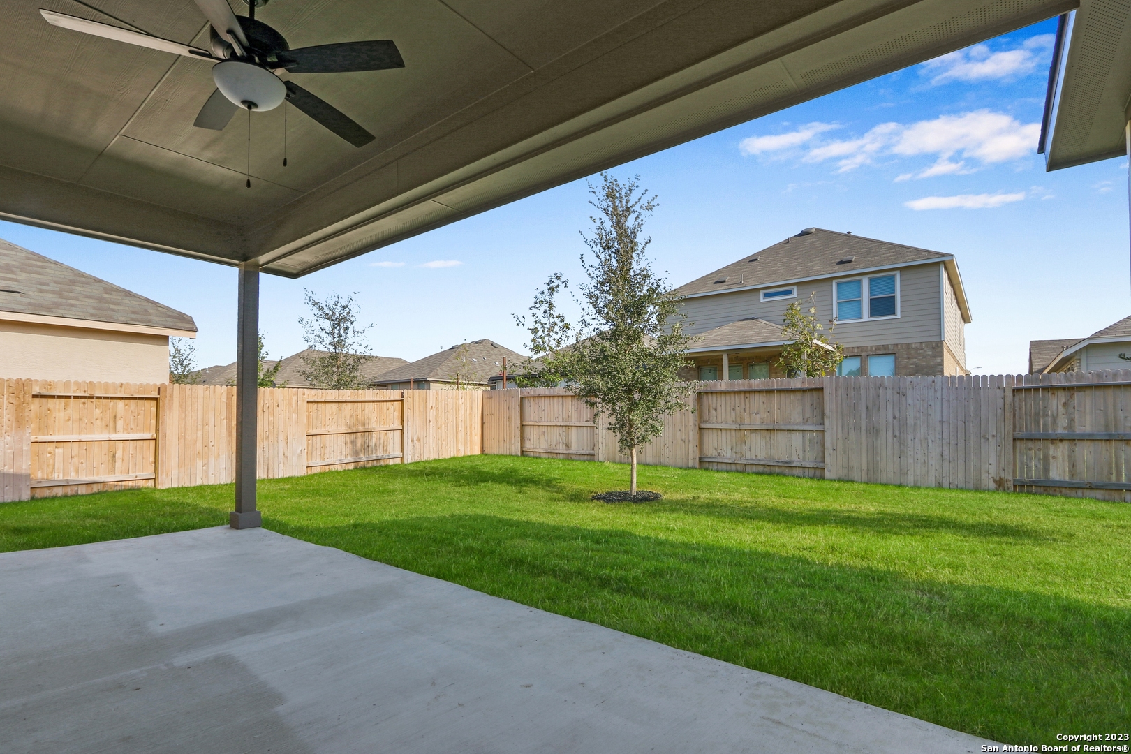 property viewer photo 15