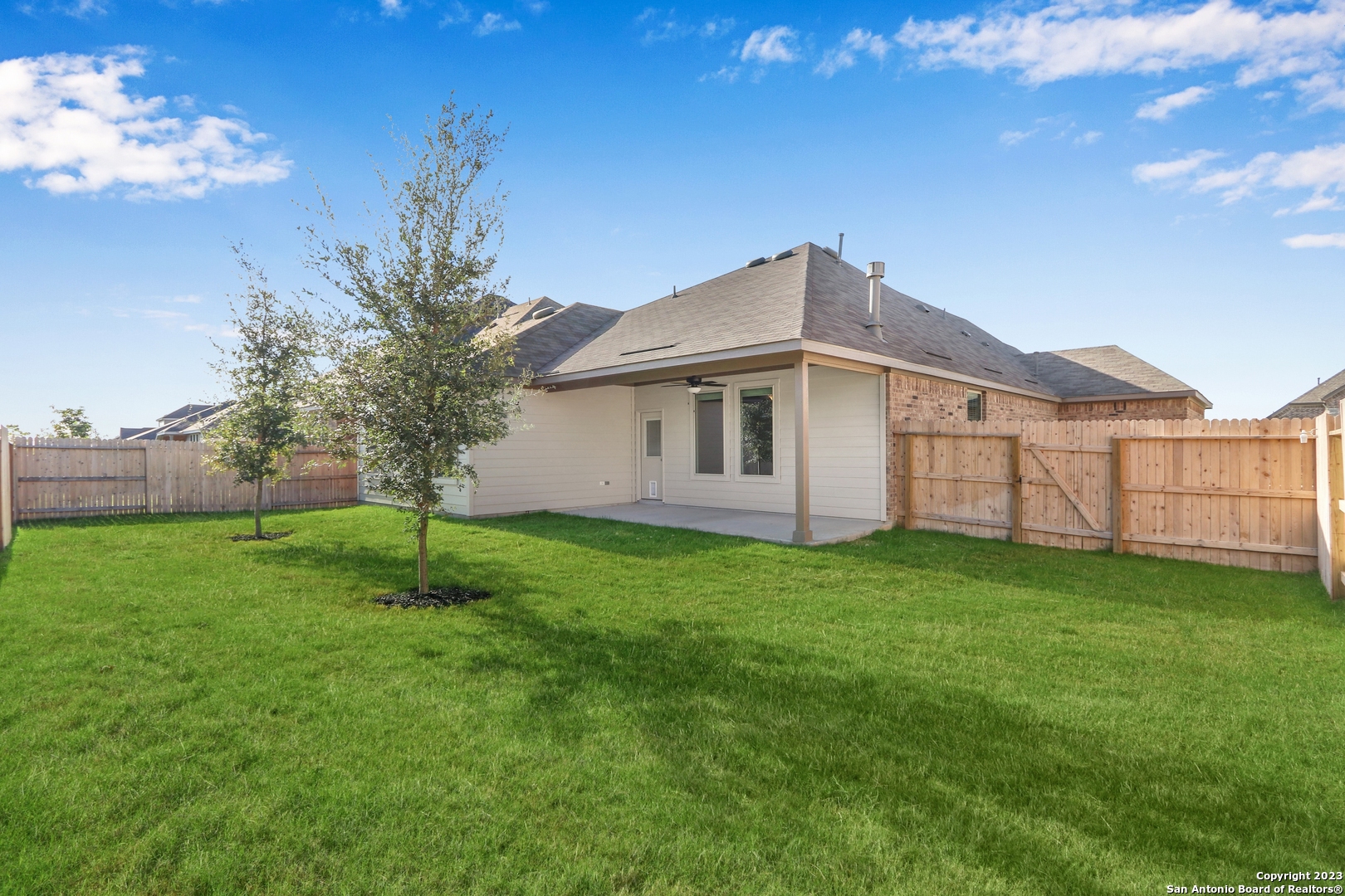 property viewer photo 16