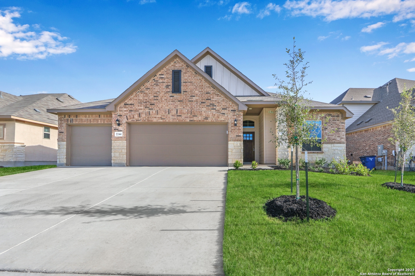 property viewer photo 2