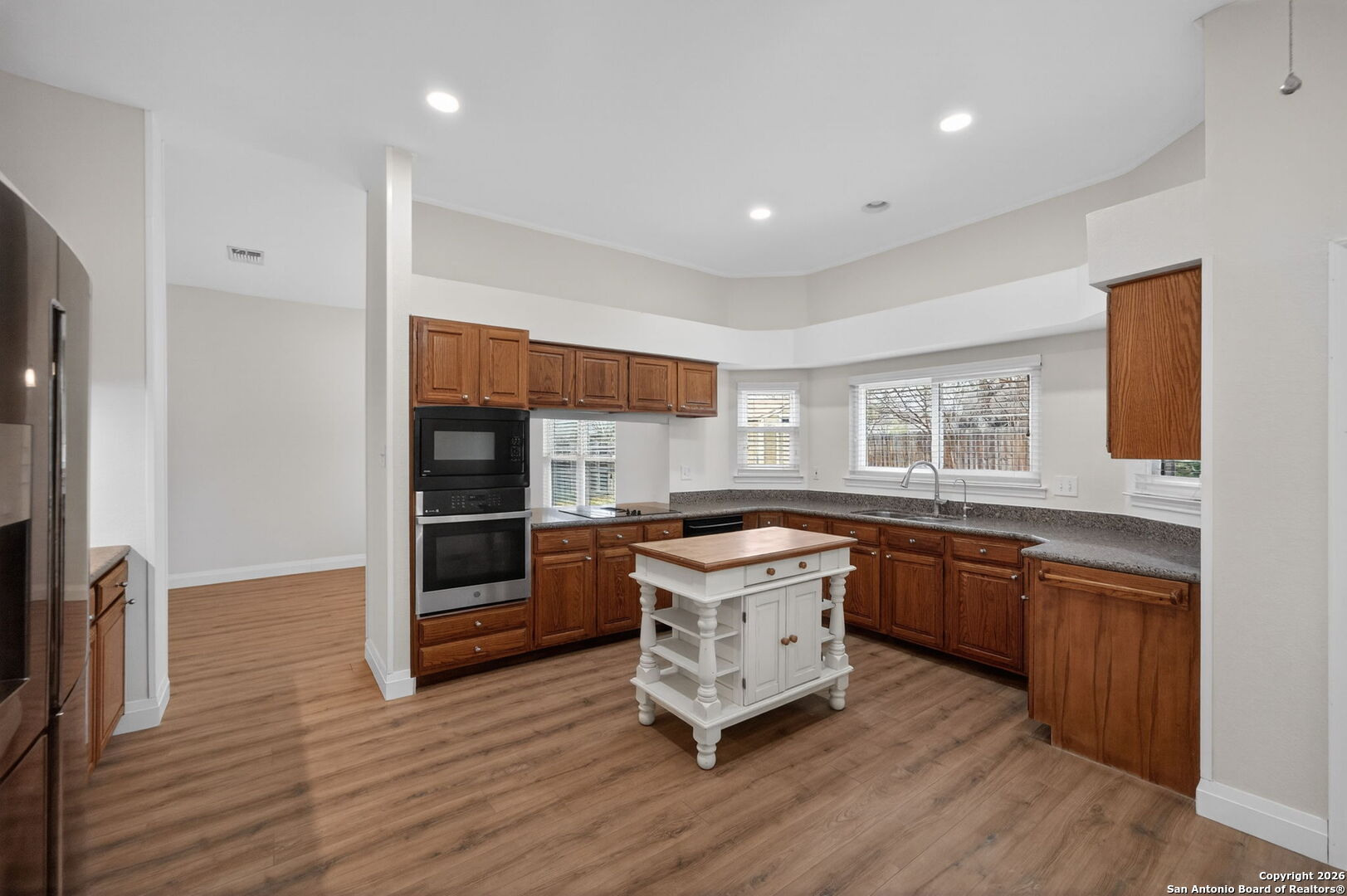 property viewer photo 11