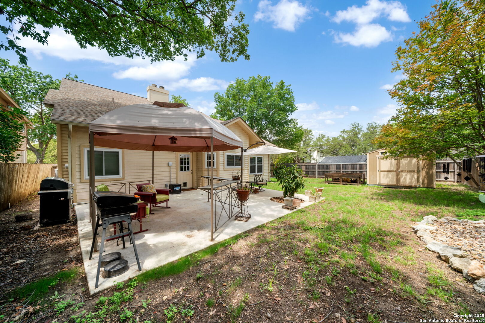 property viewer photo 21