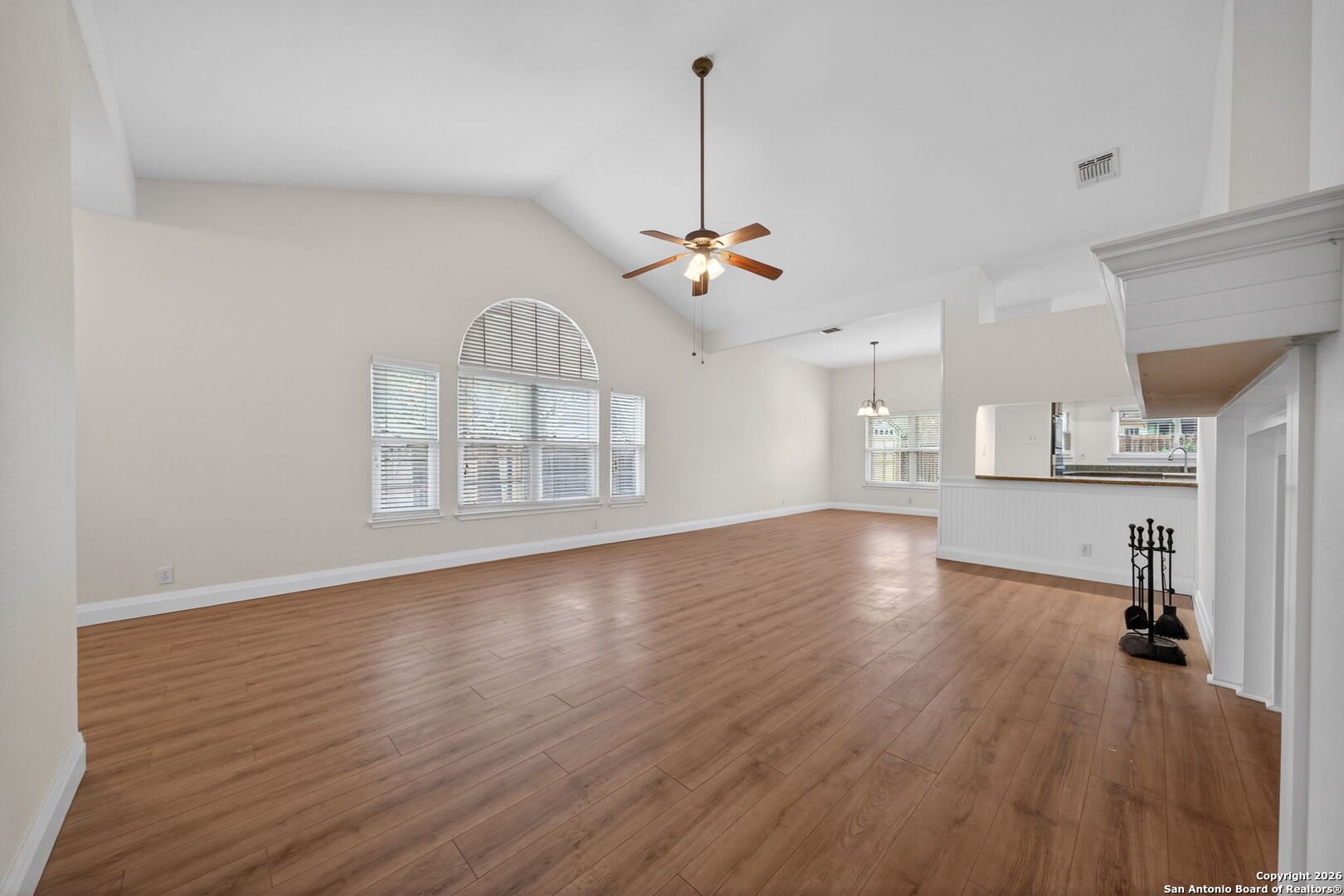 property viewer photo 5