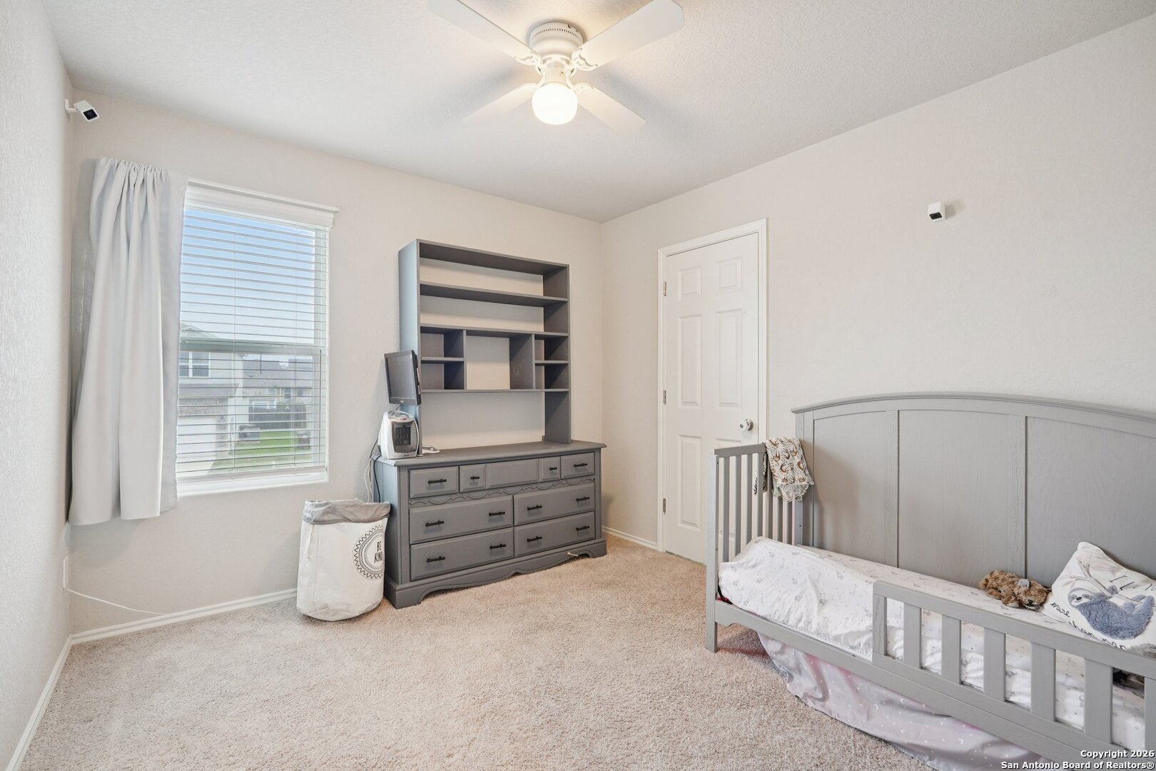 property viewer photo 21
