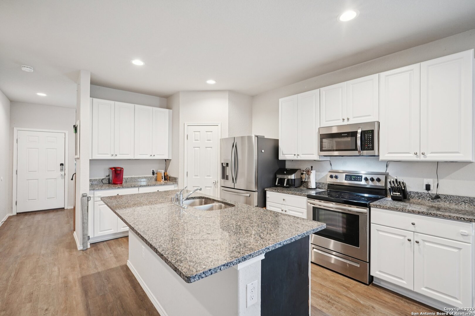property viewer photo 9