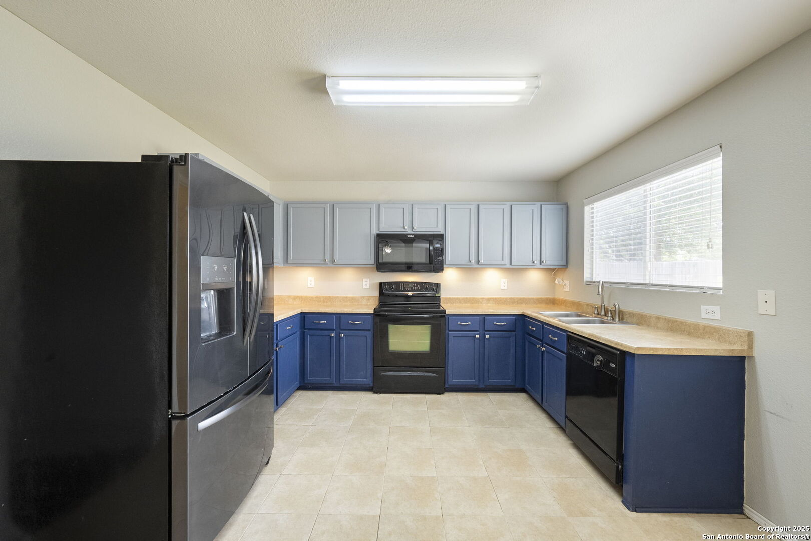 property viewer photo 16