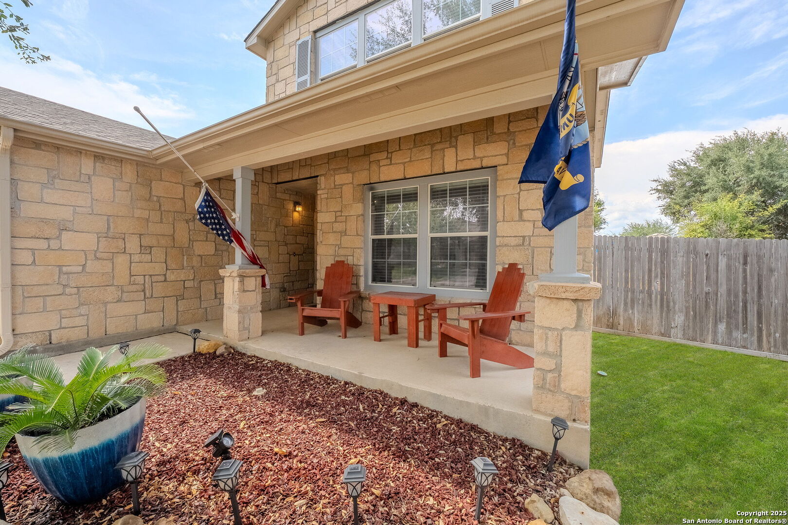 property viewer photo 2