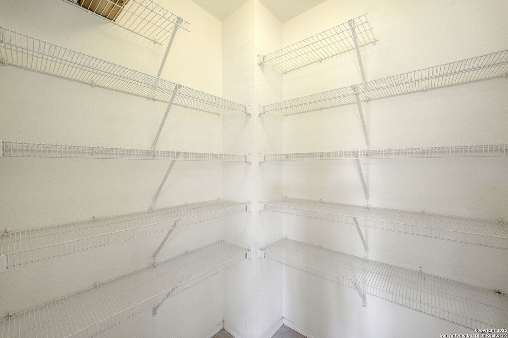 property viewer photo 20