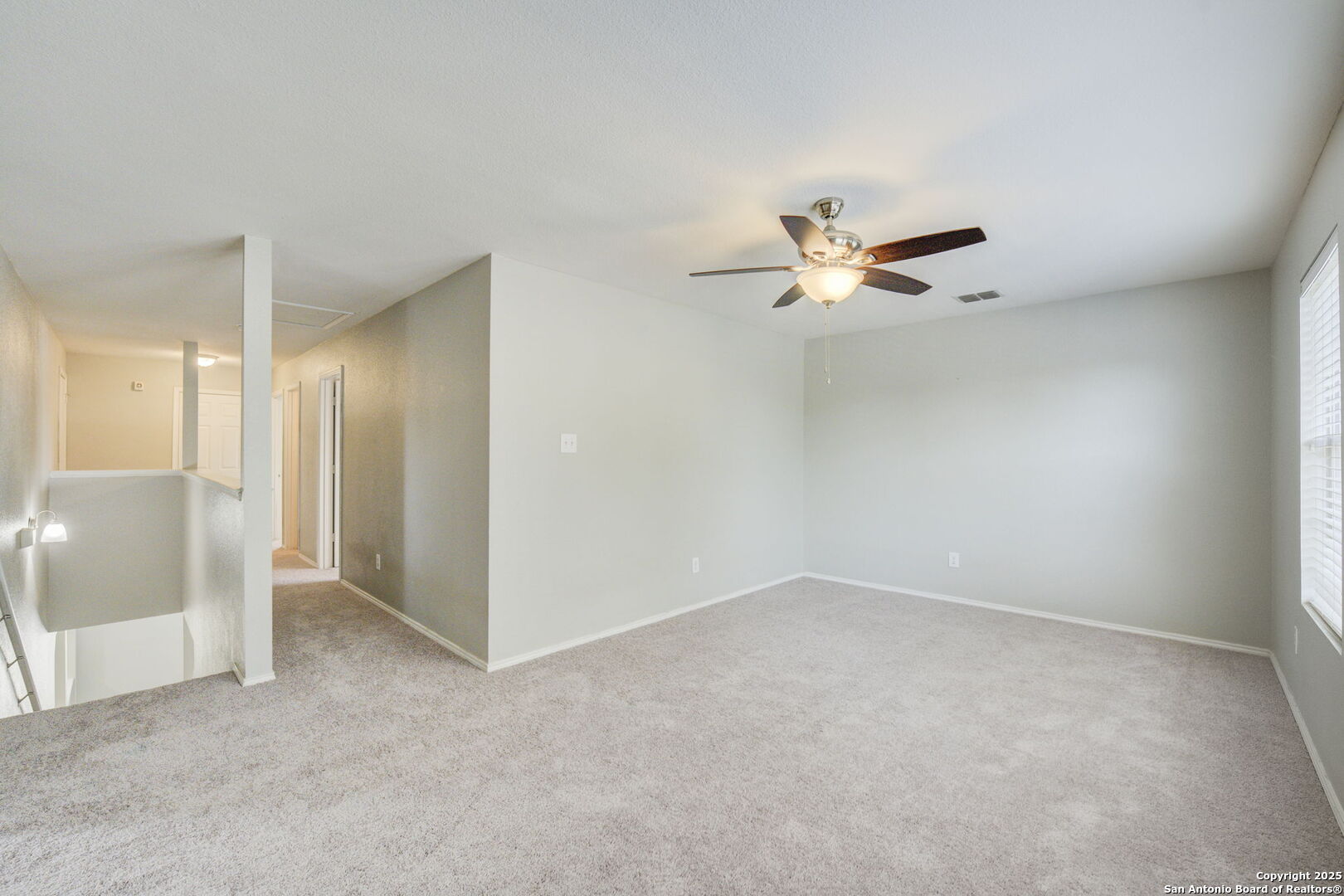 property viewer photo 26