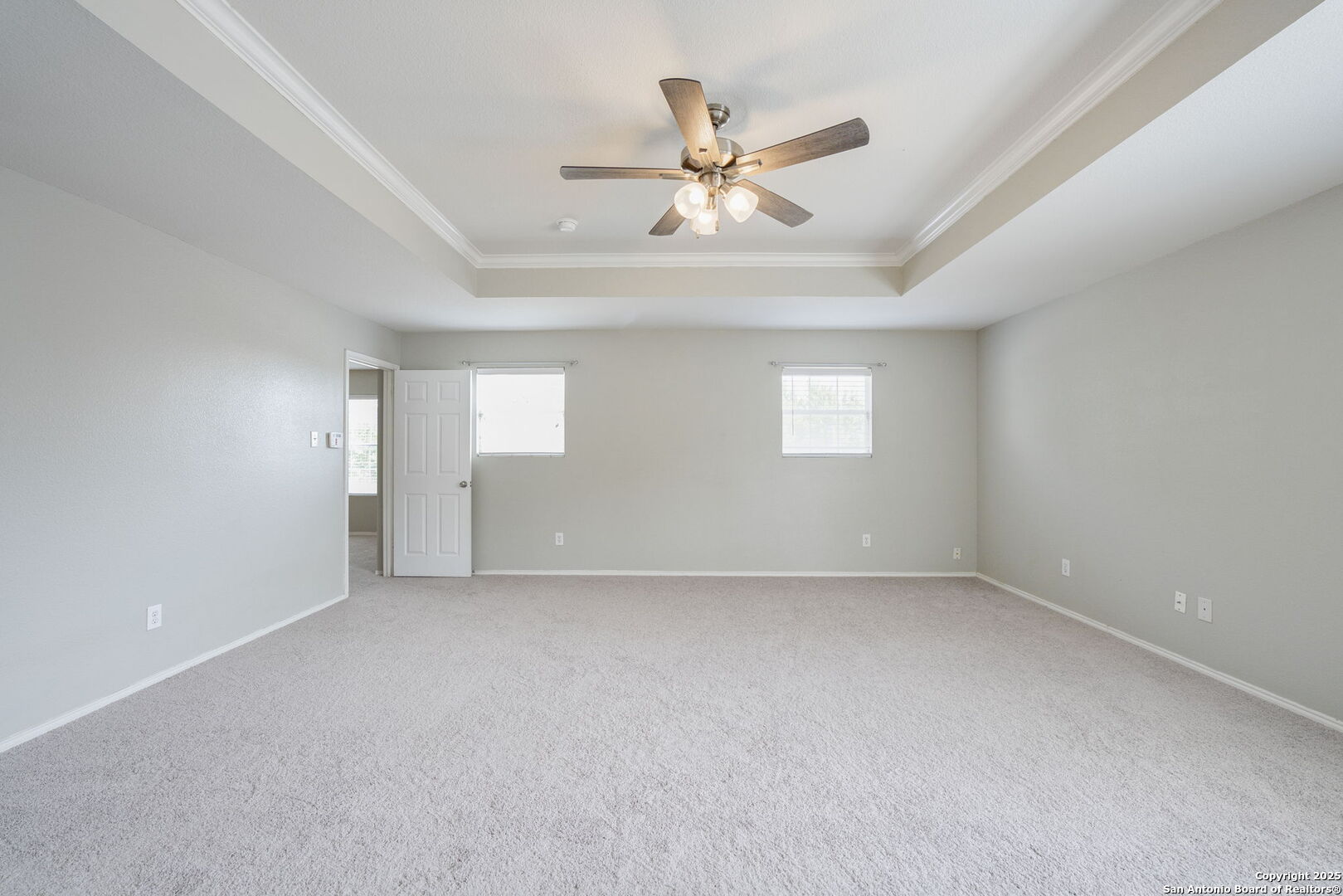 property viewer photo 30
