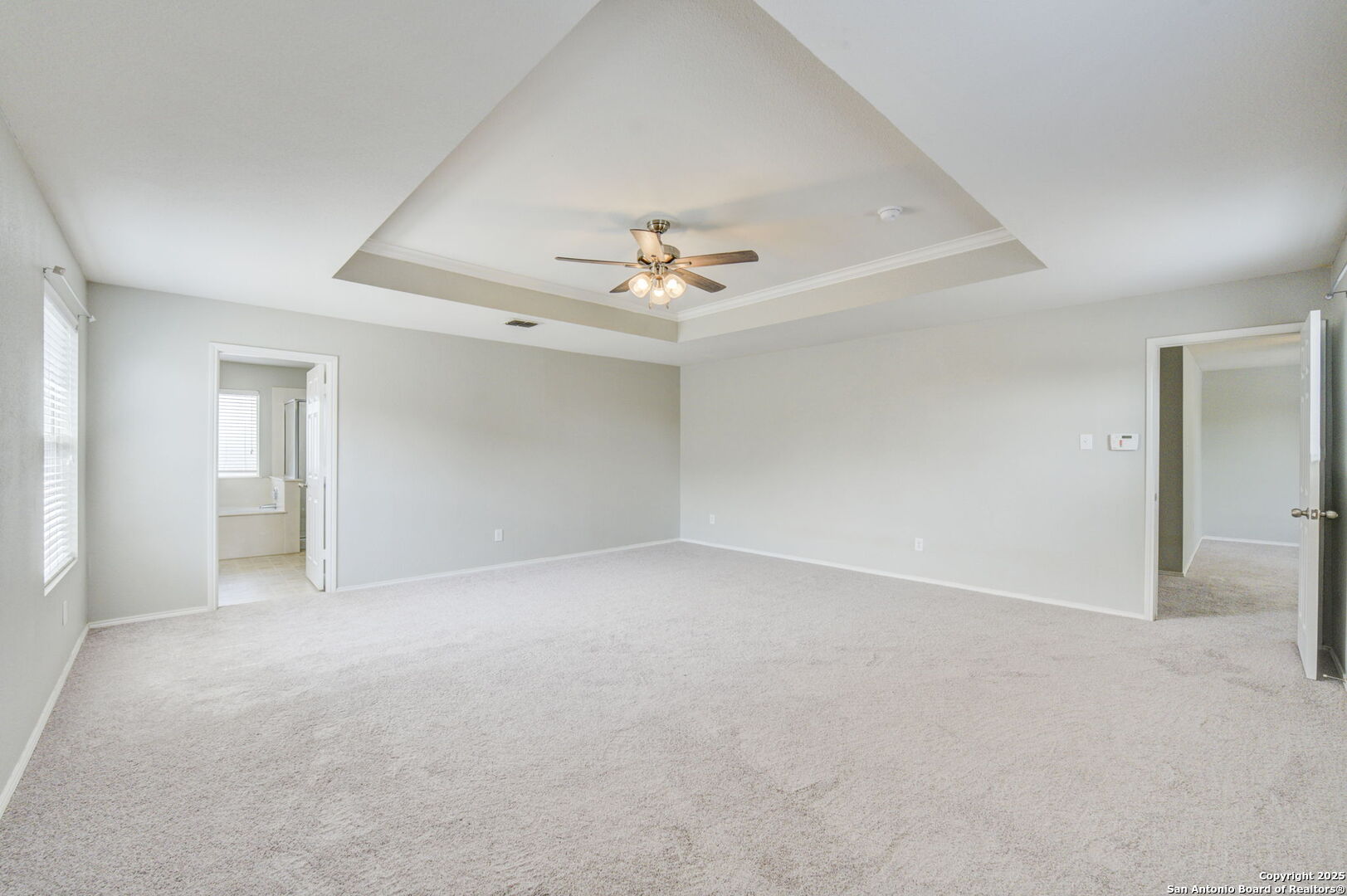 property viewer photo 31
