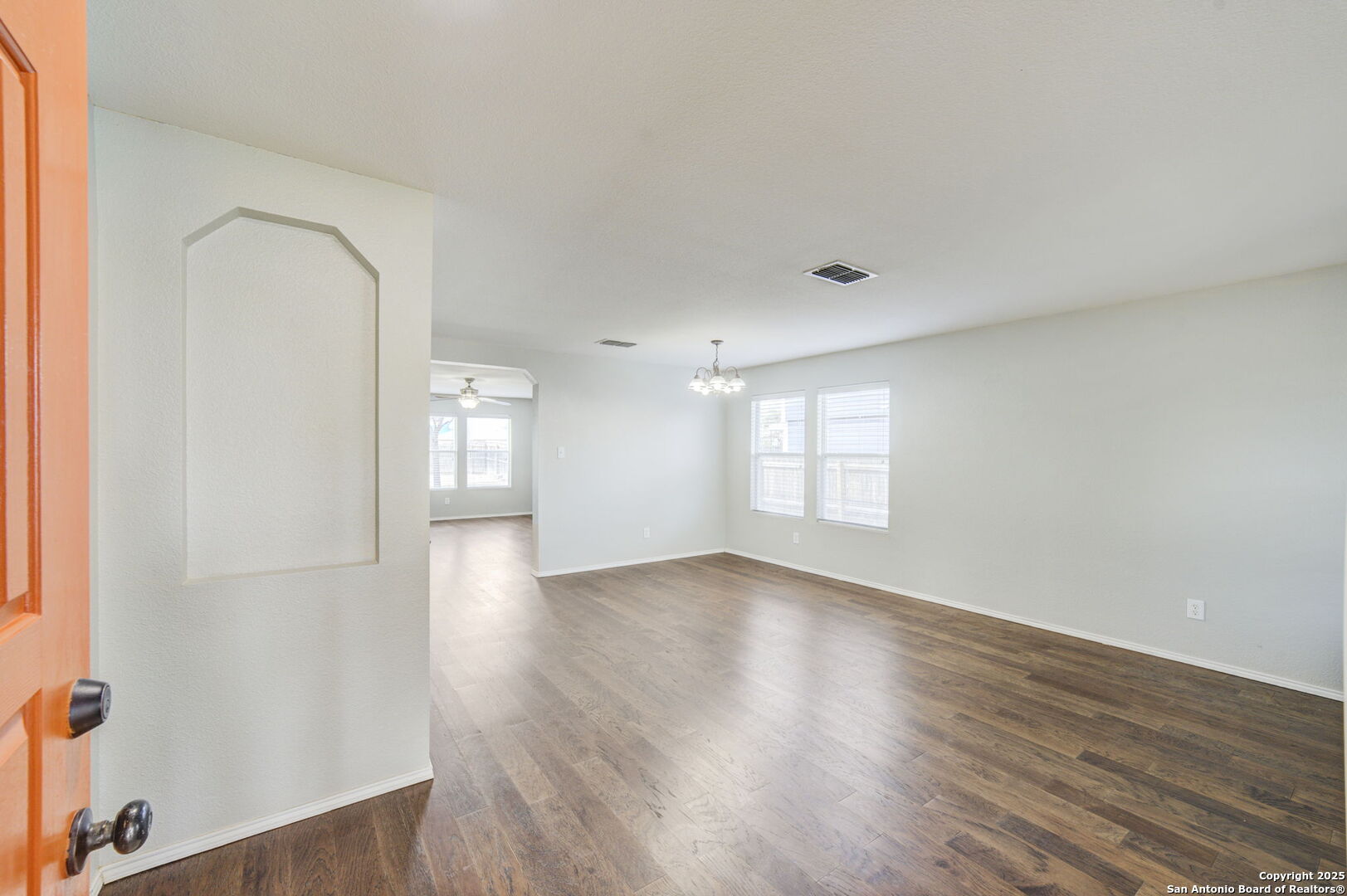 property viewer photo 4