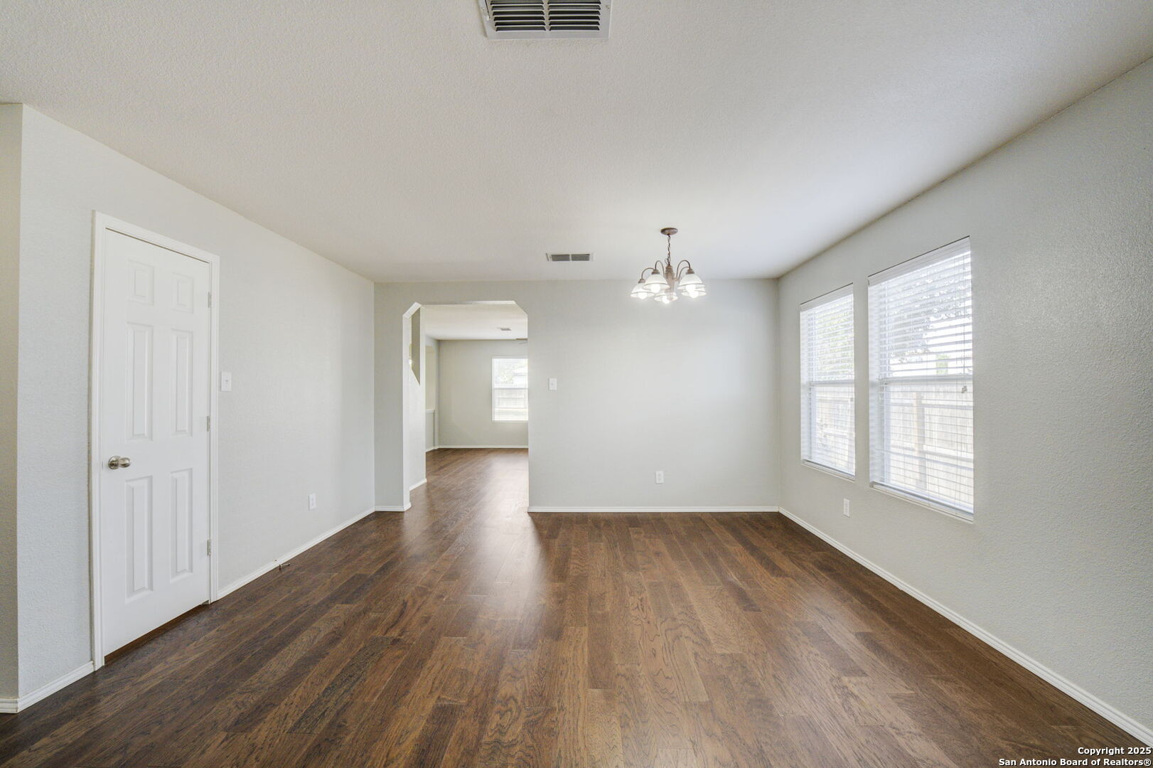 property viewer photo 7