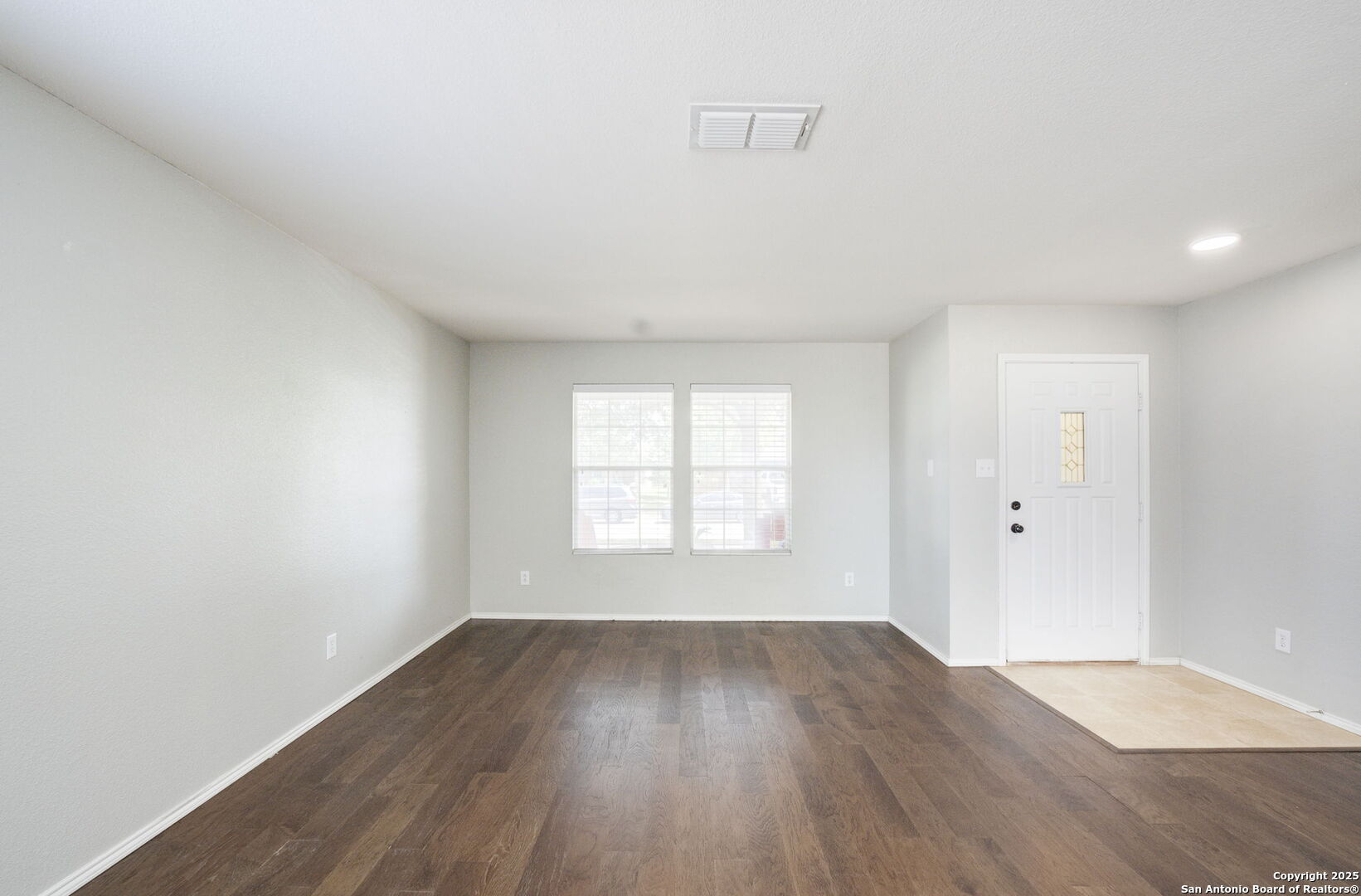 property viewer photo 8