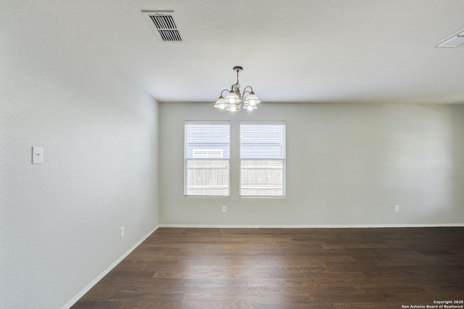 property viewer photo 9