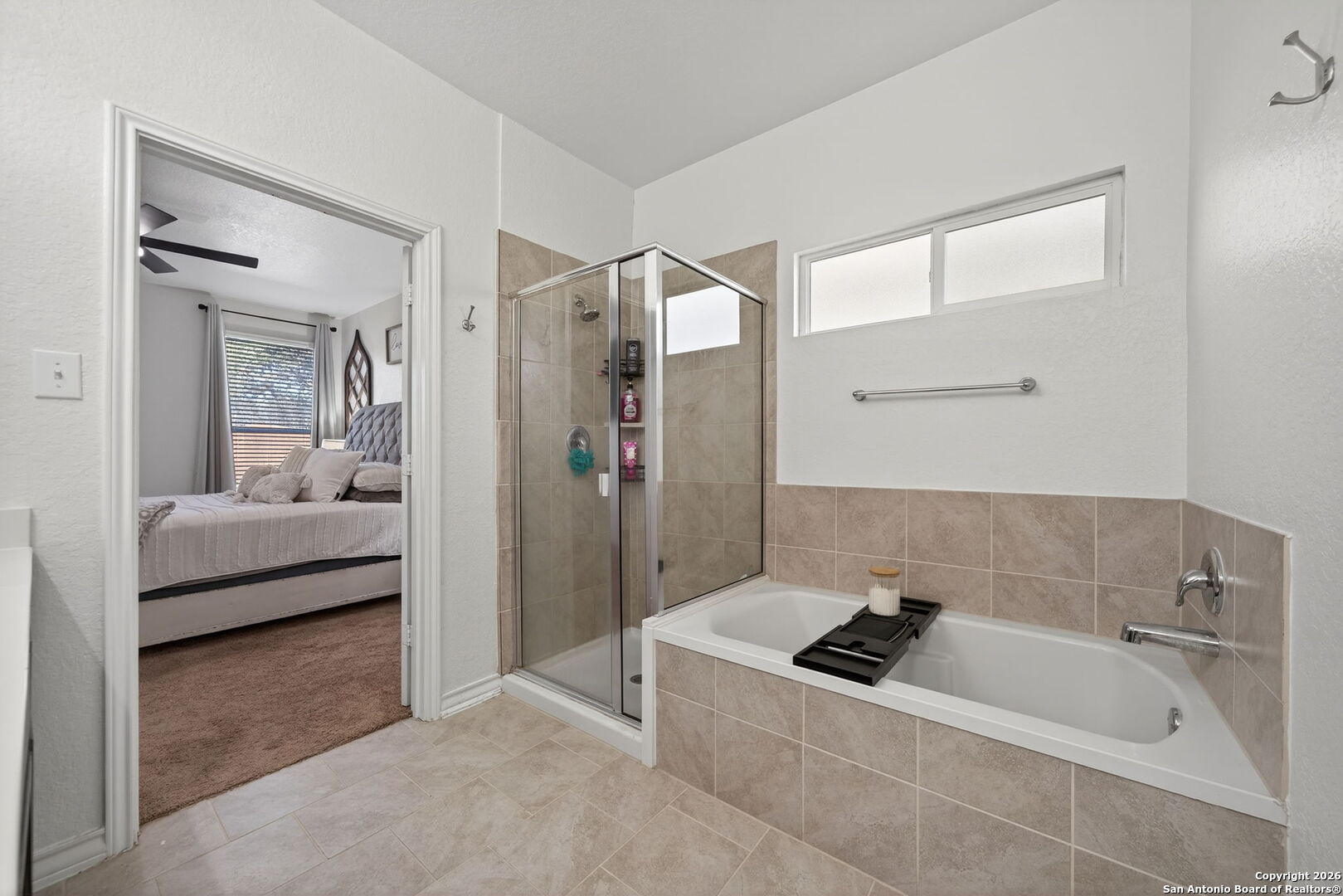 property viewer photo 19