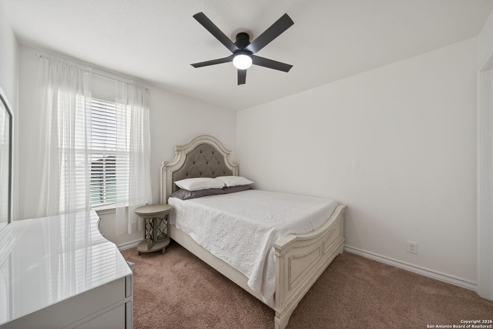 property viewer photo 23