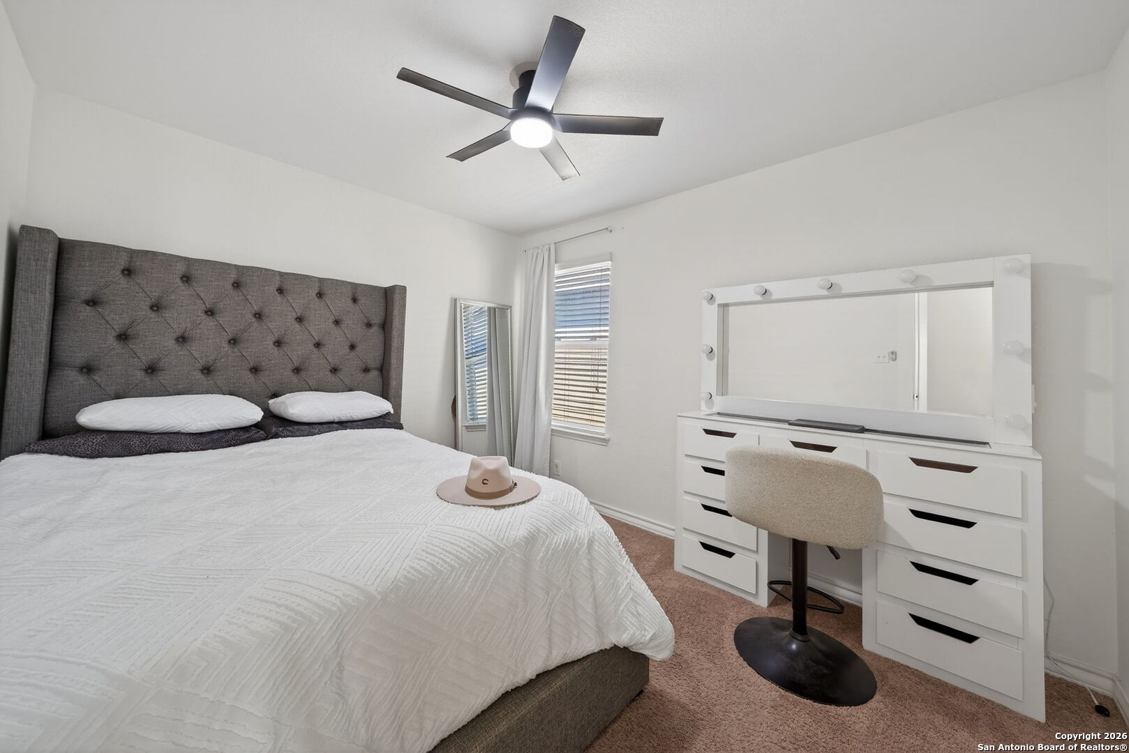 property viewer photo 26