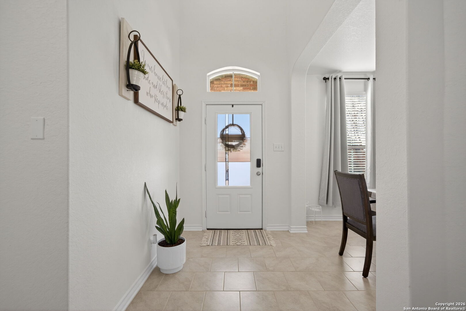 property viewer photo 3