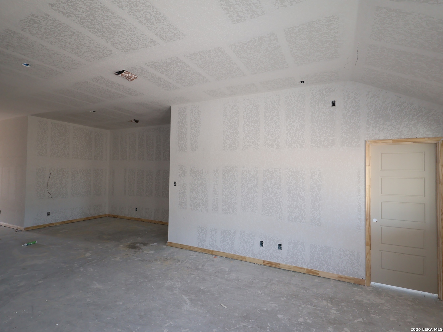 property viewer photo 19