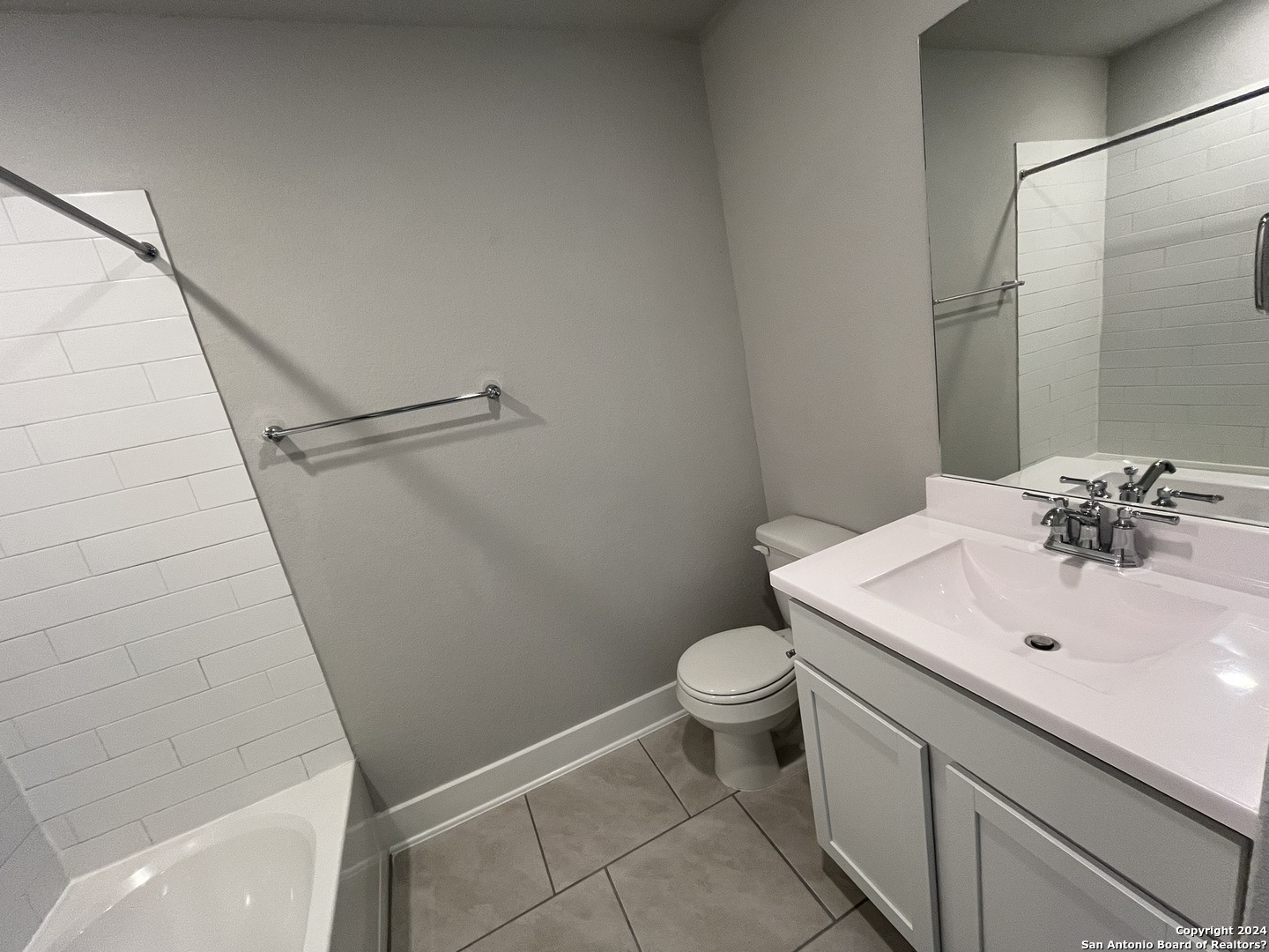 property viewer photo 26