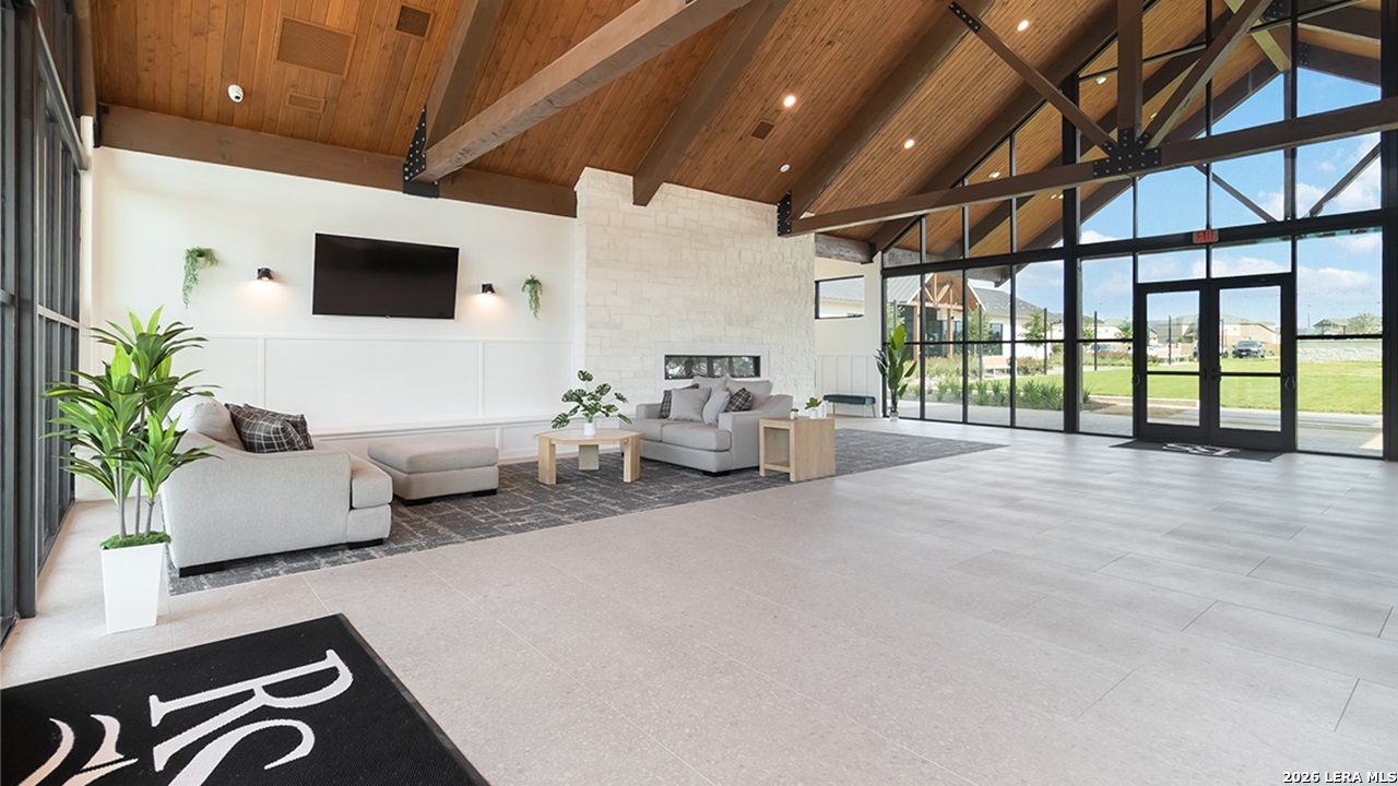 property viewer photo 40