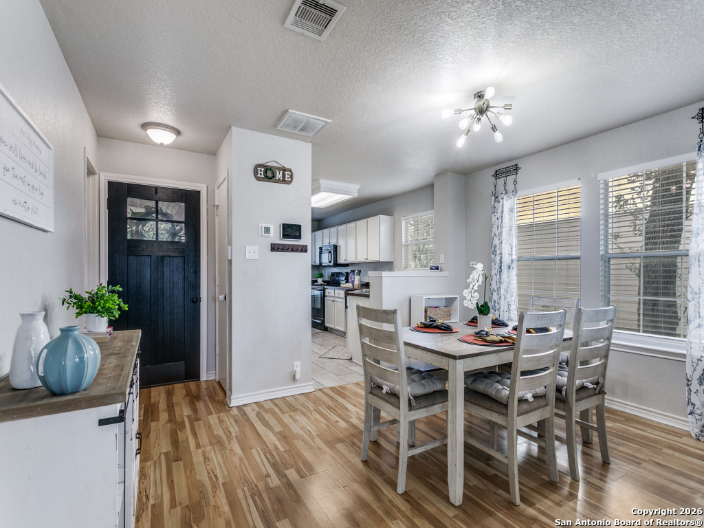 property viewer photo 3